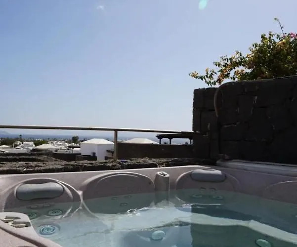 Vila Sea Breeze Ocean View *